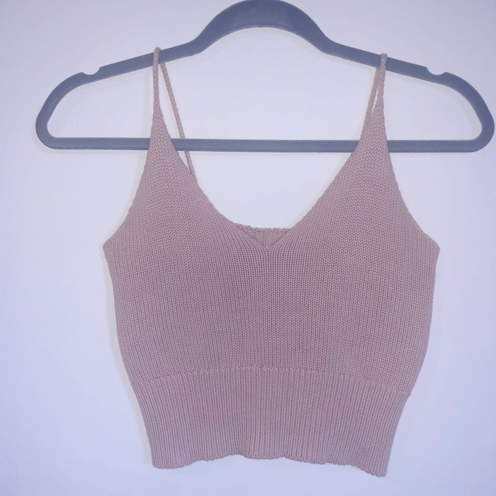 Pink knit crop top
